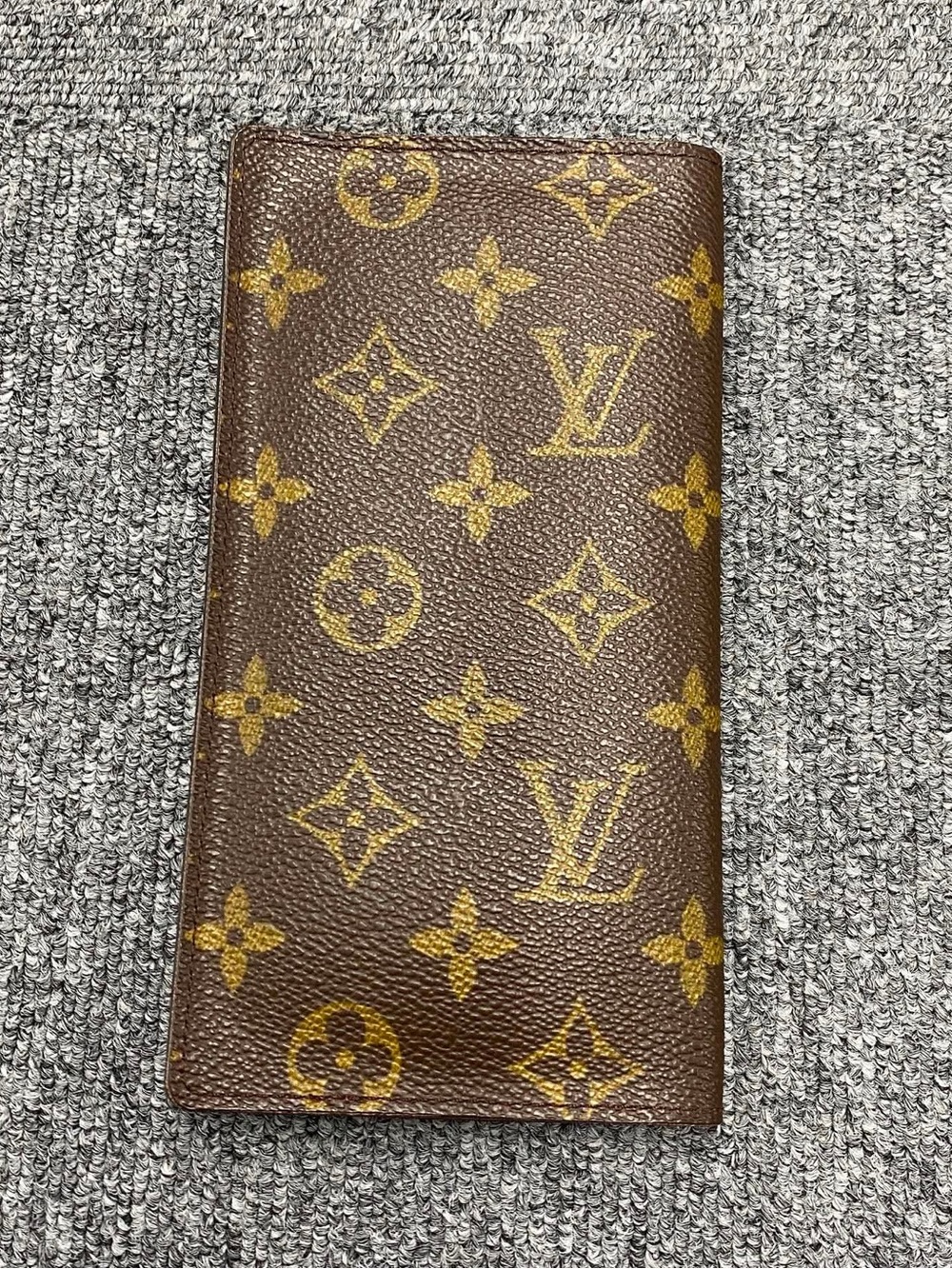 Louis Vuitton Monogram Long Wallet - Authentic - Picture 5 of 11